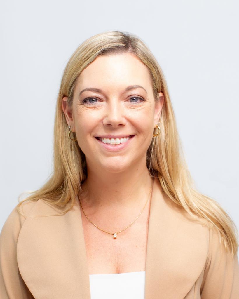 Raina Grove